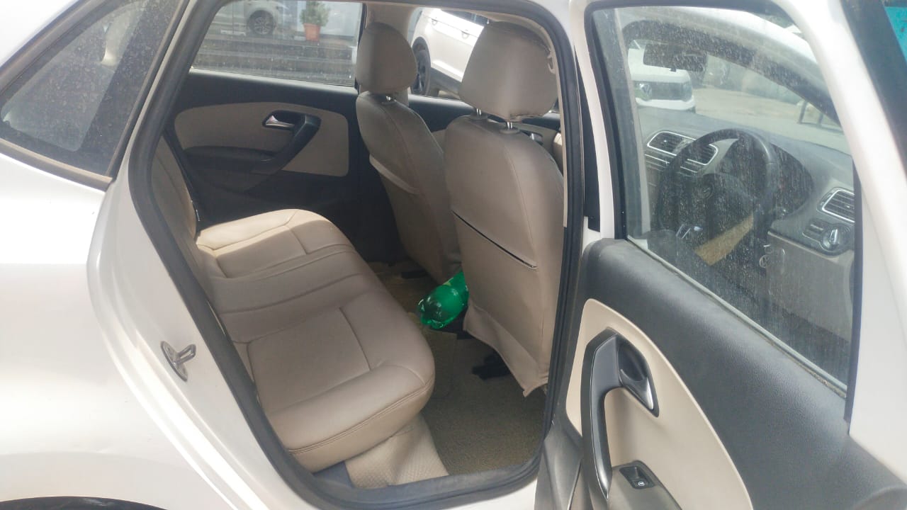 Volkswagen Polo(2012-2014) Highline 1.2l P